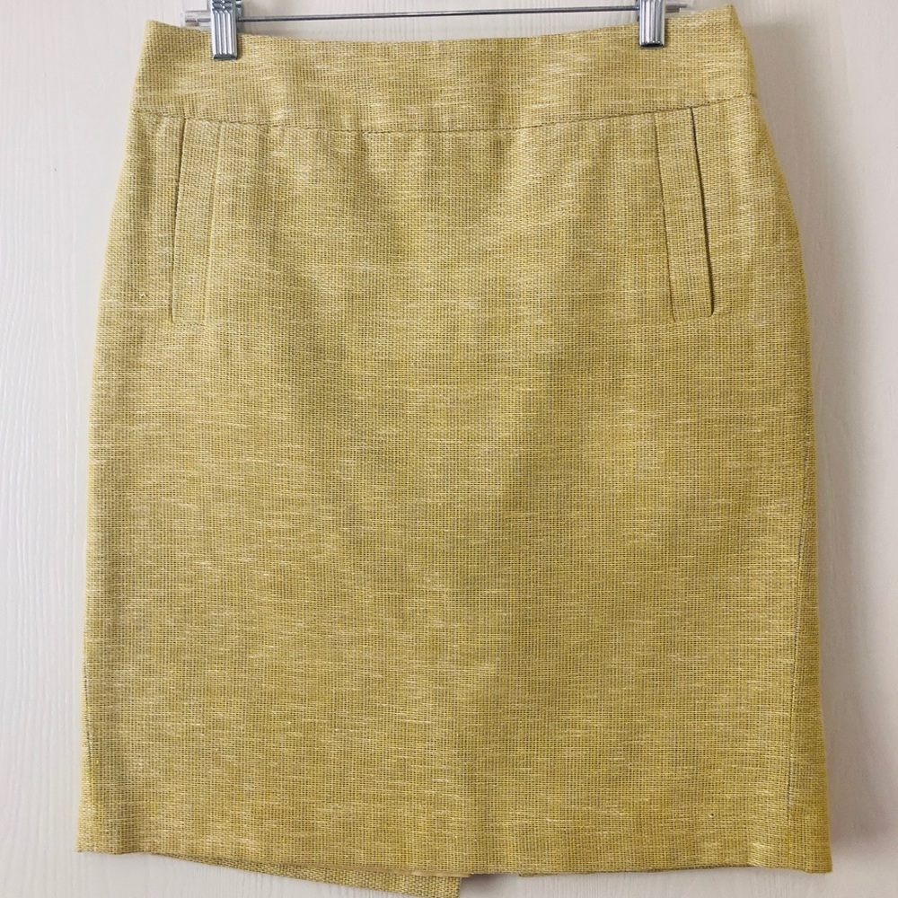 Beautiful Banana Republic Pencil Skirt